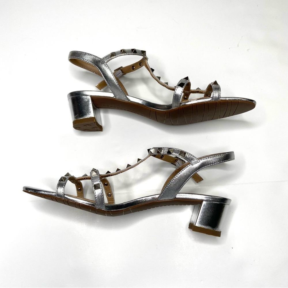 JILDOR Silver Napa Midge T-Strap Studded Sandal - Picture 4 of 15